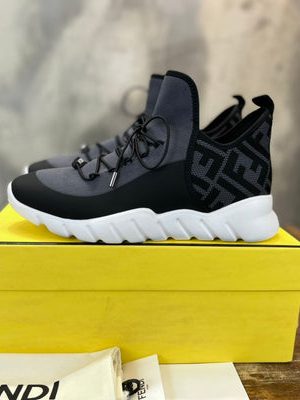 FENDI SNEAKER