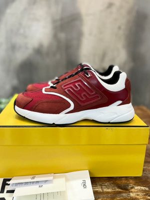 FENDI SNEAKER