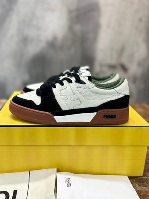 FENDI SNEAKER