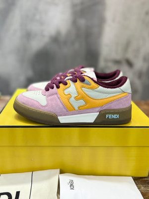 FENDI SNEAKER