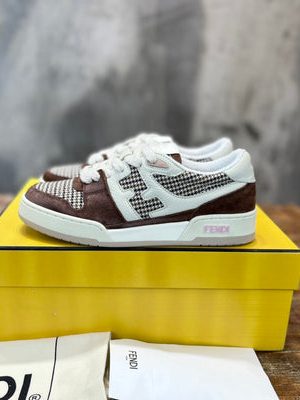 FENDI SNEAKER