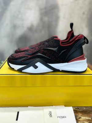 FENDI SNEAKER