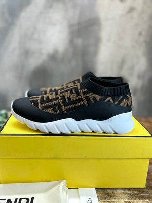 FENDI SNEAKER