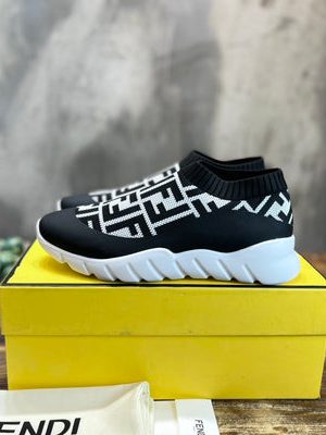 FENDI SNEAKER