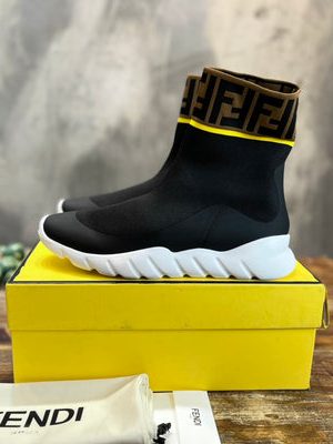 FENDI SNEAKER