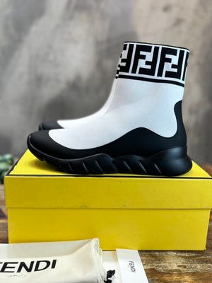 FENDI SNEAKER