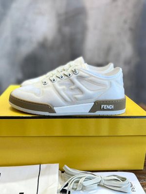 FENDI SNEAKER