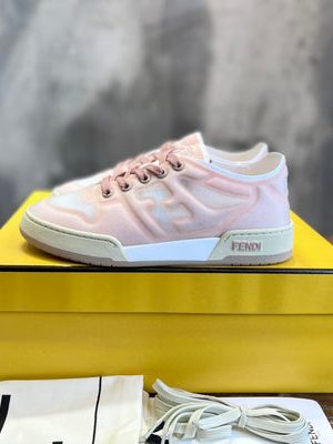 FENDI SNEAKER
