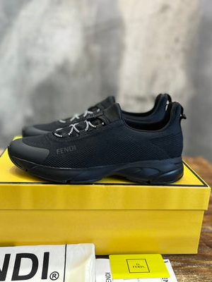 FENDI SNEAKER