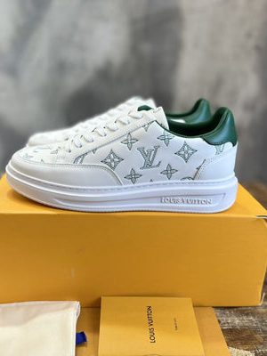 LV SNEAKER