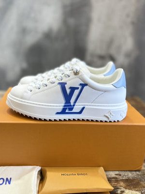 LV SNEAKER