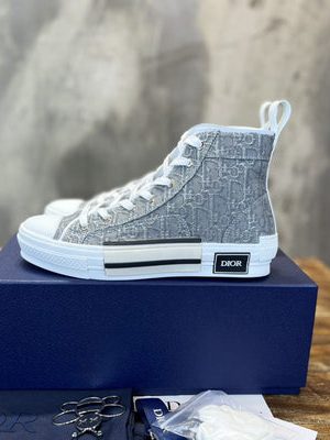 DIOR SNEAKER