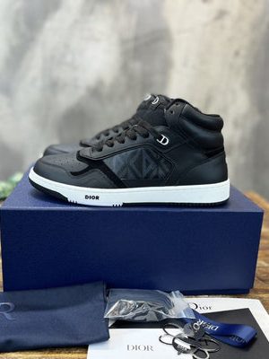 DIOR SNEAKER