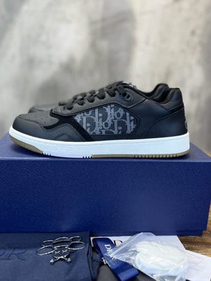 DIOR SNEAKER