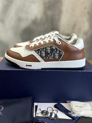 DIOR SNEAKER