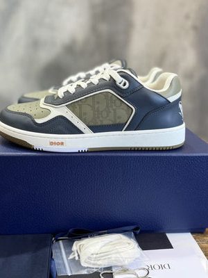 DIOR SNEAKER
