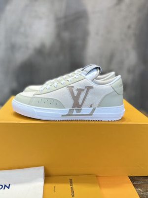 LV SNEAKER