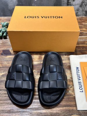 LV SANDAL