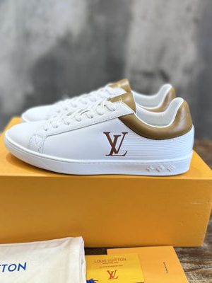 LV SNEAKER