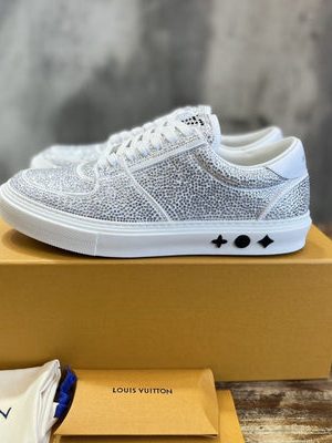 LV SNEAKER