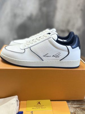 LV SNEAKER