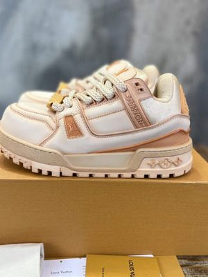 LV SNEAKER