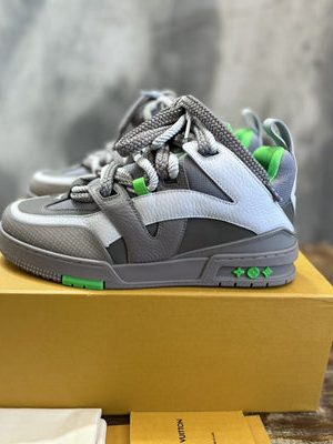 LV SNEAKER