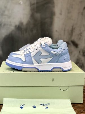 OFF-WHITE SNEAKER