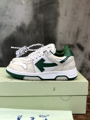 OFF-WHITE SNEAKER