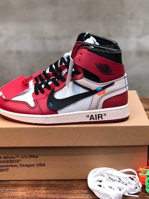 OFF-WHITE SNEAKER
