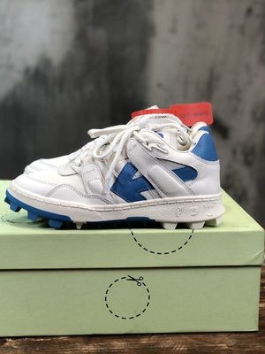 OFF-WHITE SNEAKER