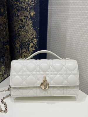 DIOR D-JOY BAG