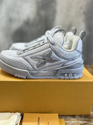 LV SNEAKER