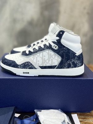 DIOR SNEAKER