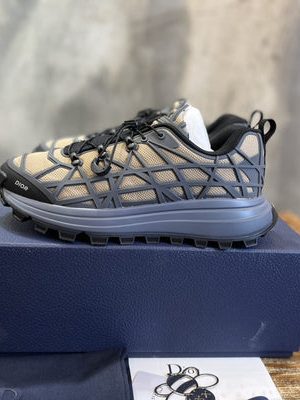 DIOR SNEAKER