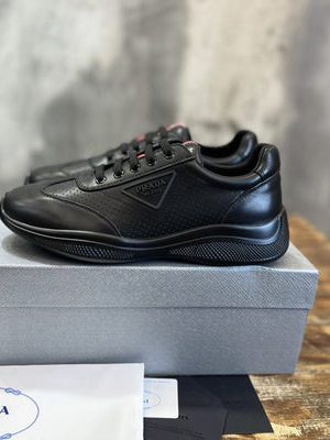 PRADA SNEAKER