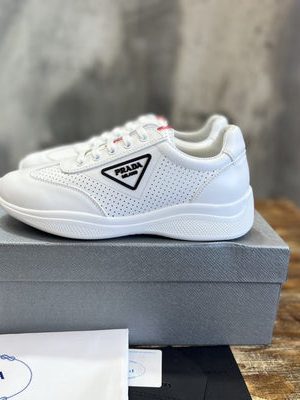 PRADA SNEAKER