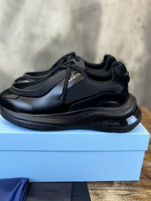 PRADA SNEAKER