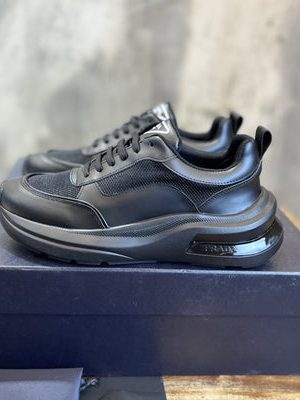PRADA SNEAKER
