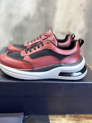 PRADA SNEAKER