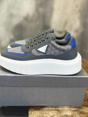 PRADA SNEAKER