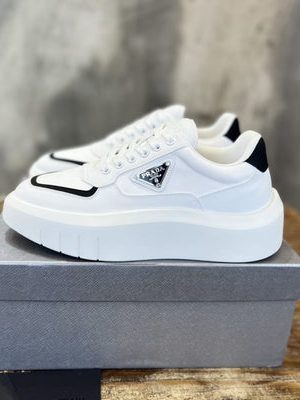 PRADA SNEAKER