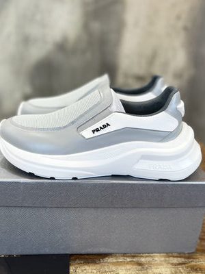 PRADA SNEAKER