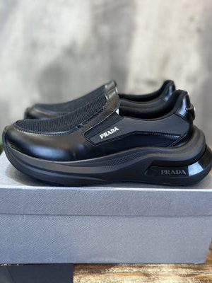 PRADA SNEAKER
