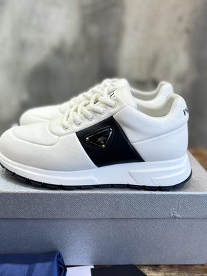 PRADA SNEAKER