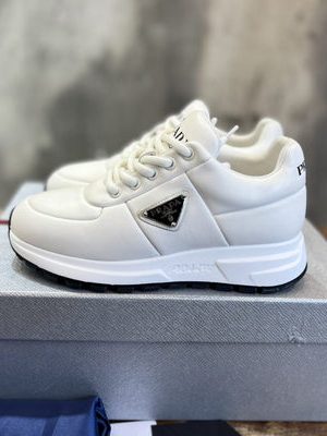 PRADA SNEAKER