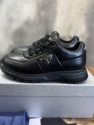 PRADA SNEAKER