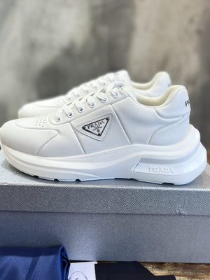 PRADA SNEAKER