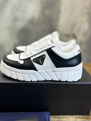 PRADA SNEAKER