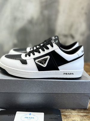 PRADA SNEAKER